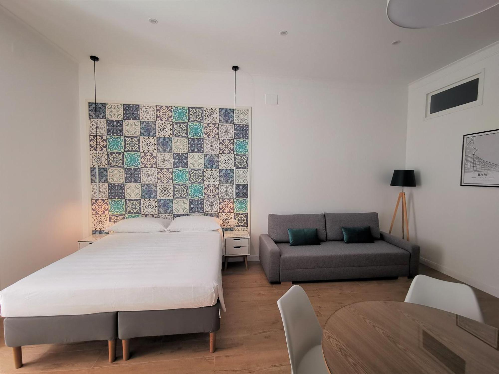 Cattaro 65 - Flexible Check-In Apartments Бари Екстериор снимка
