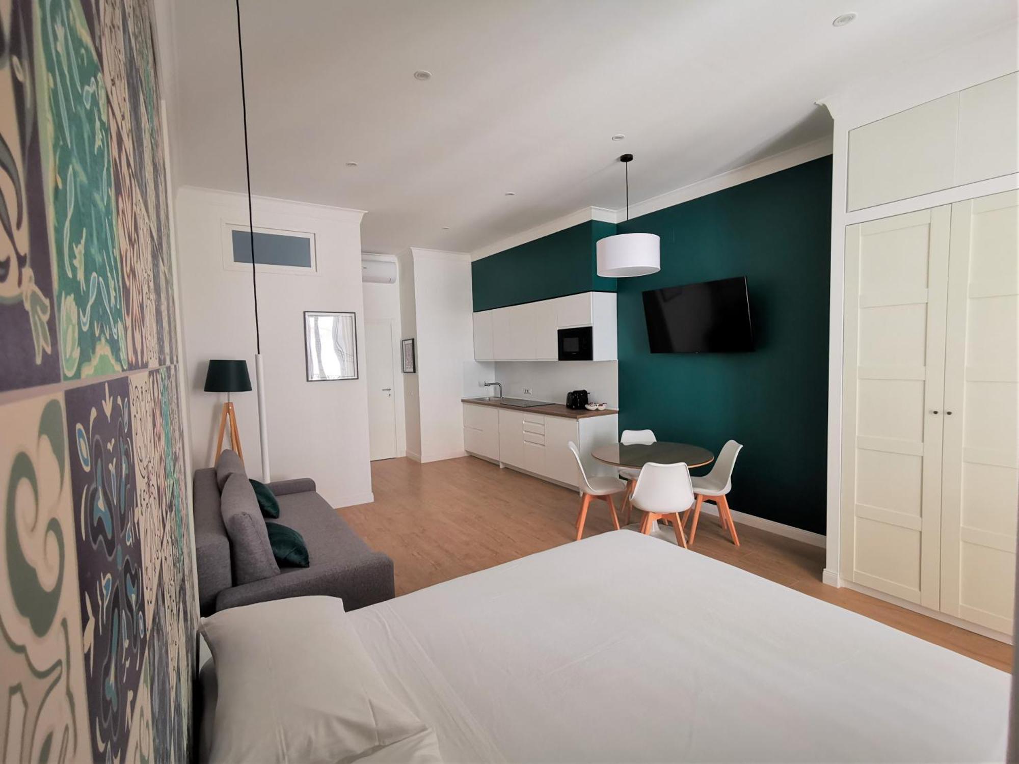 Cattaro 65 - Flexible Check-In Apartments Бари Екстериор снимка