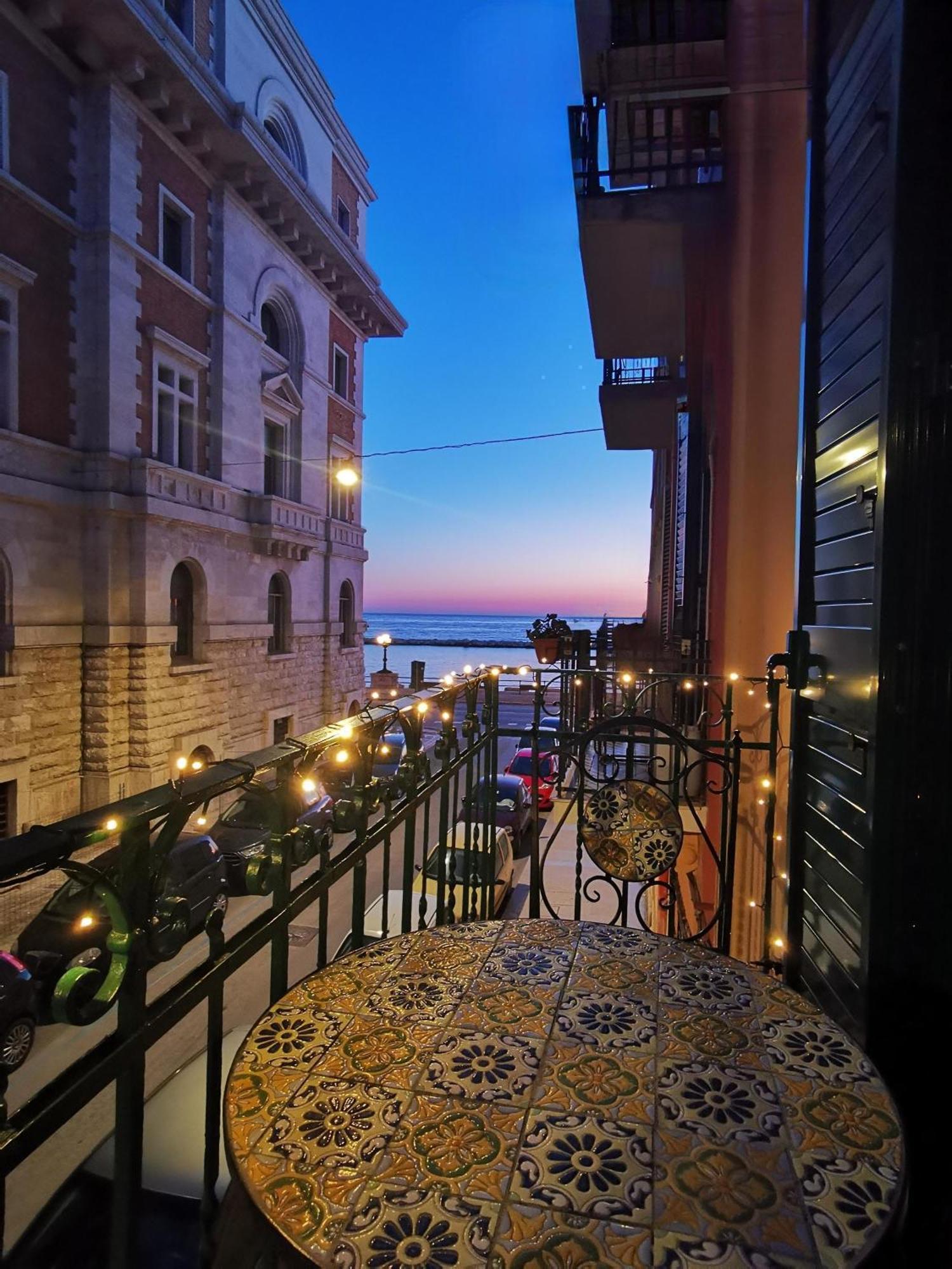 Cattaro 65 - Flexible Check-In Apartments Бари Екстериор снимка
