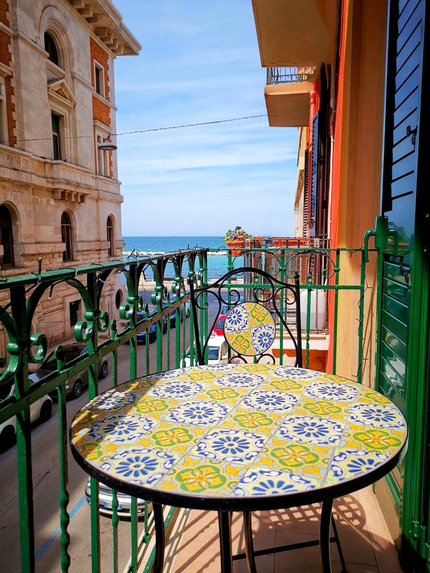 Cattaro 65 - Flexible Check-In Apartments Бари Екстериор снимка