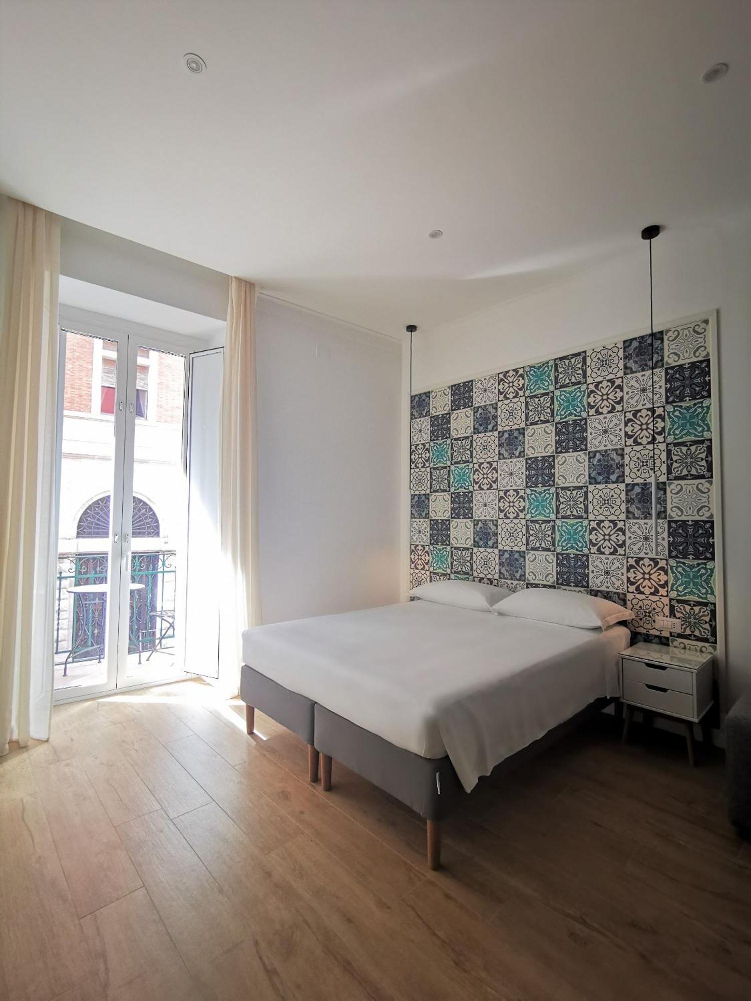 Cattaro 65 - Flexible Check-In Apartments Бари Екстериор снимка
